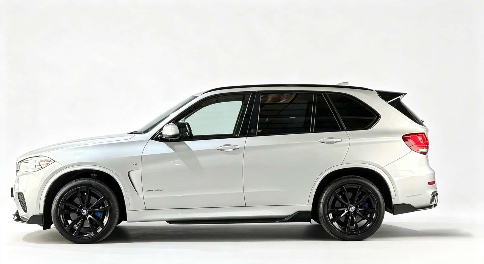 BMW X5 view 8