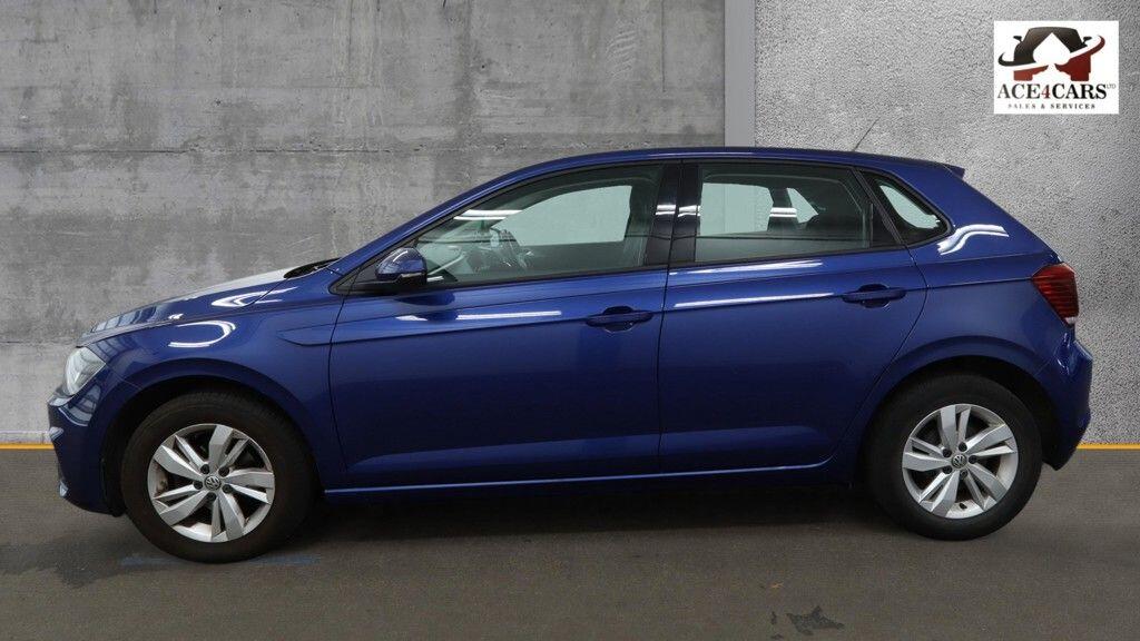 Volkswagen Polo view 6