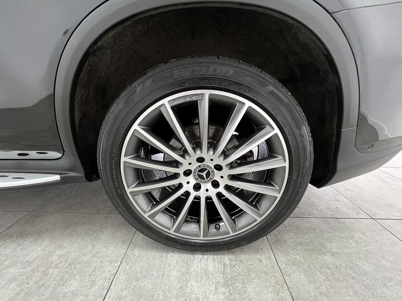 Mercedes-Benz GLC view 22