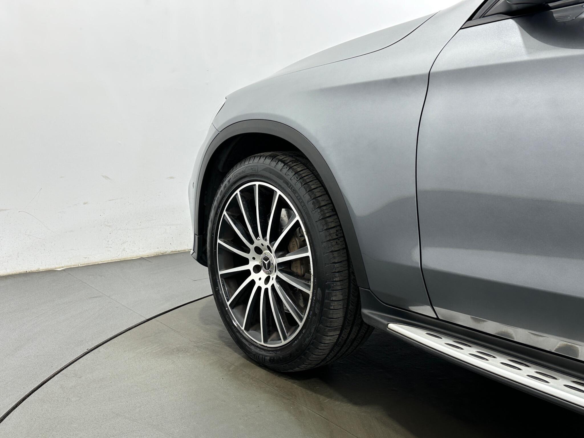 Mercedes-Benz GLC view 52