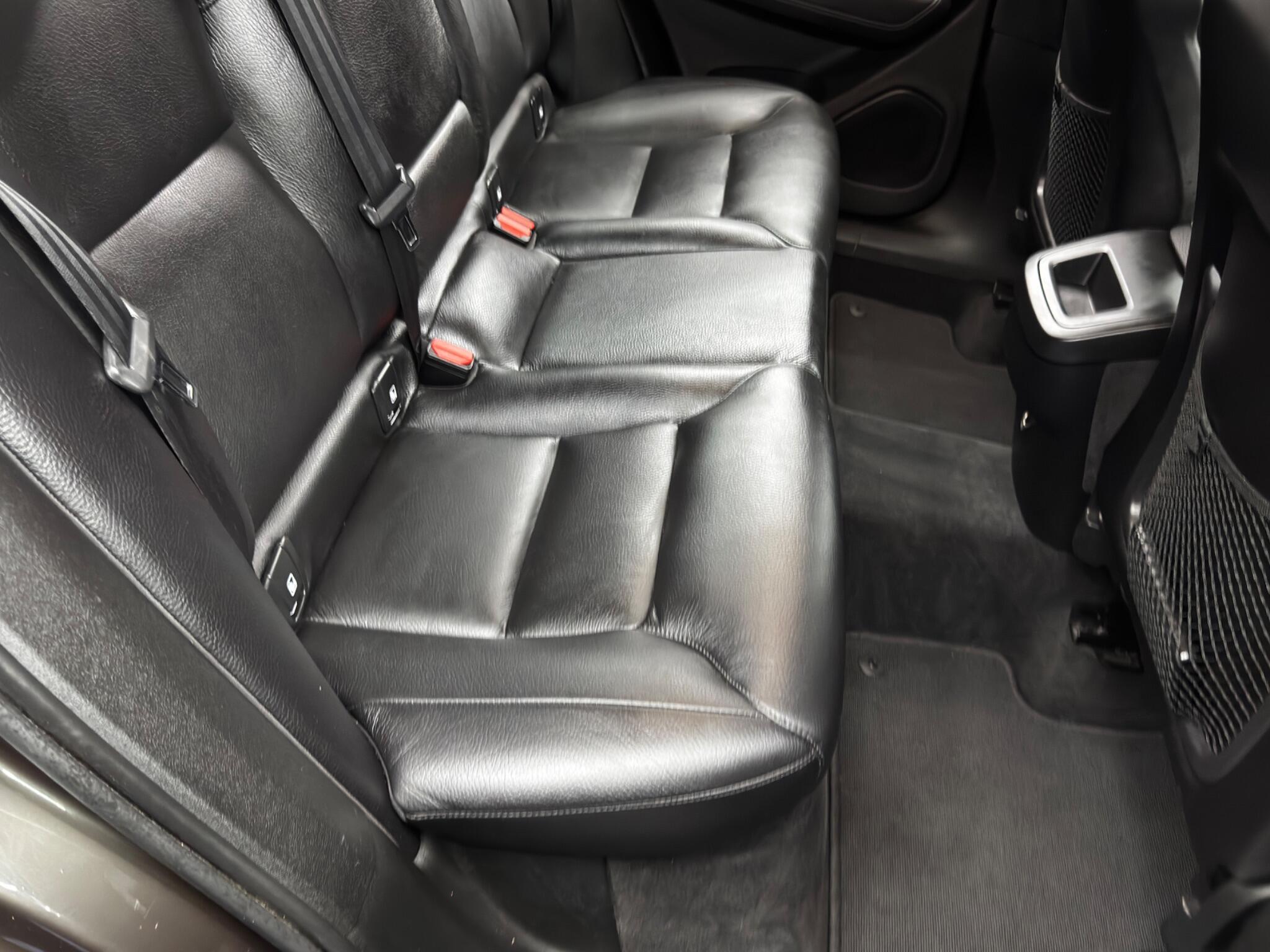Volvo XC60 view 16