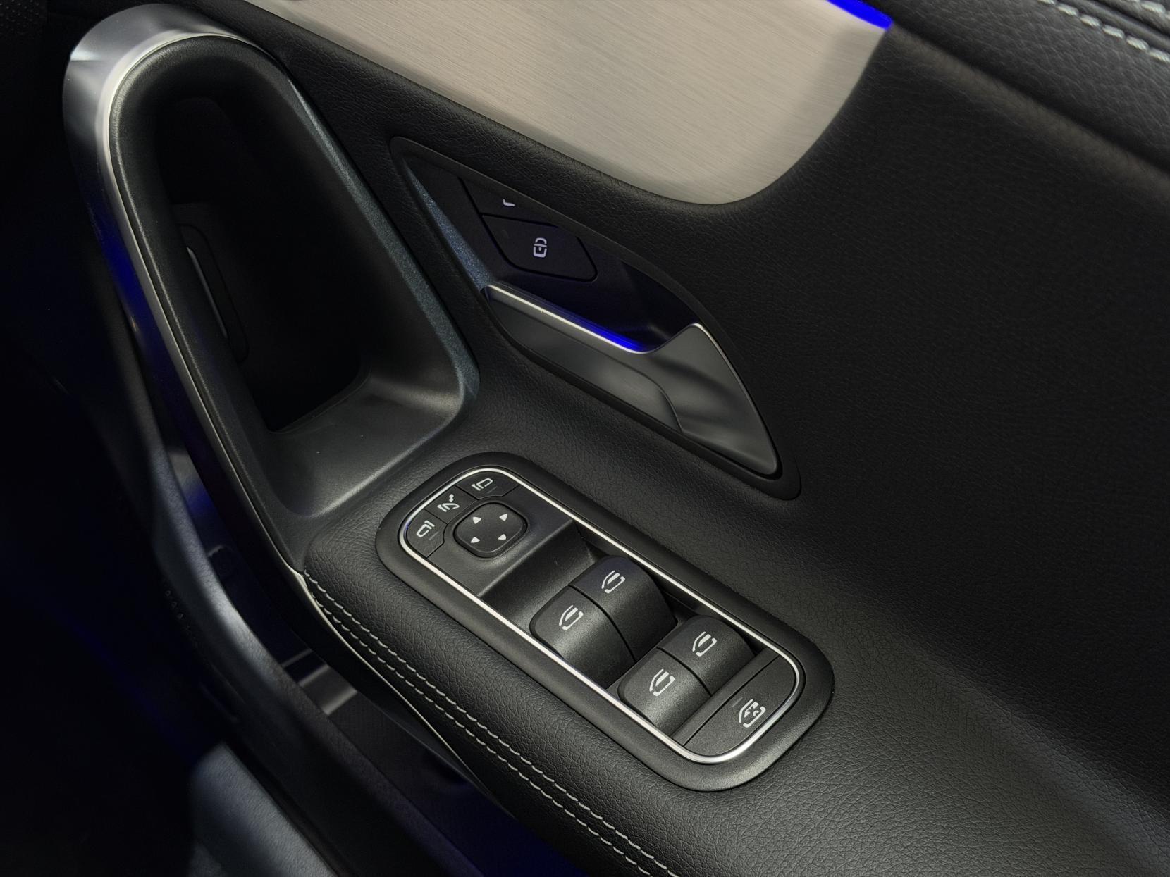 Mercedes-Benz Cla view 48