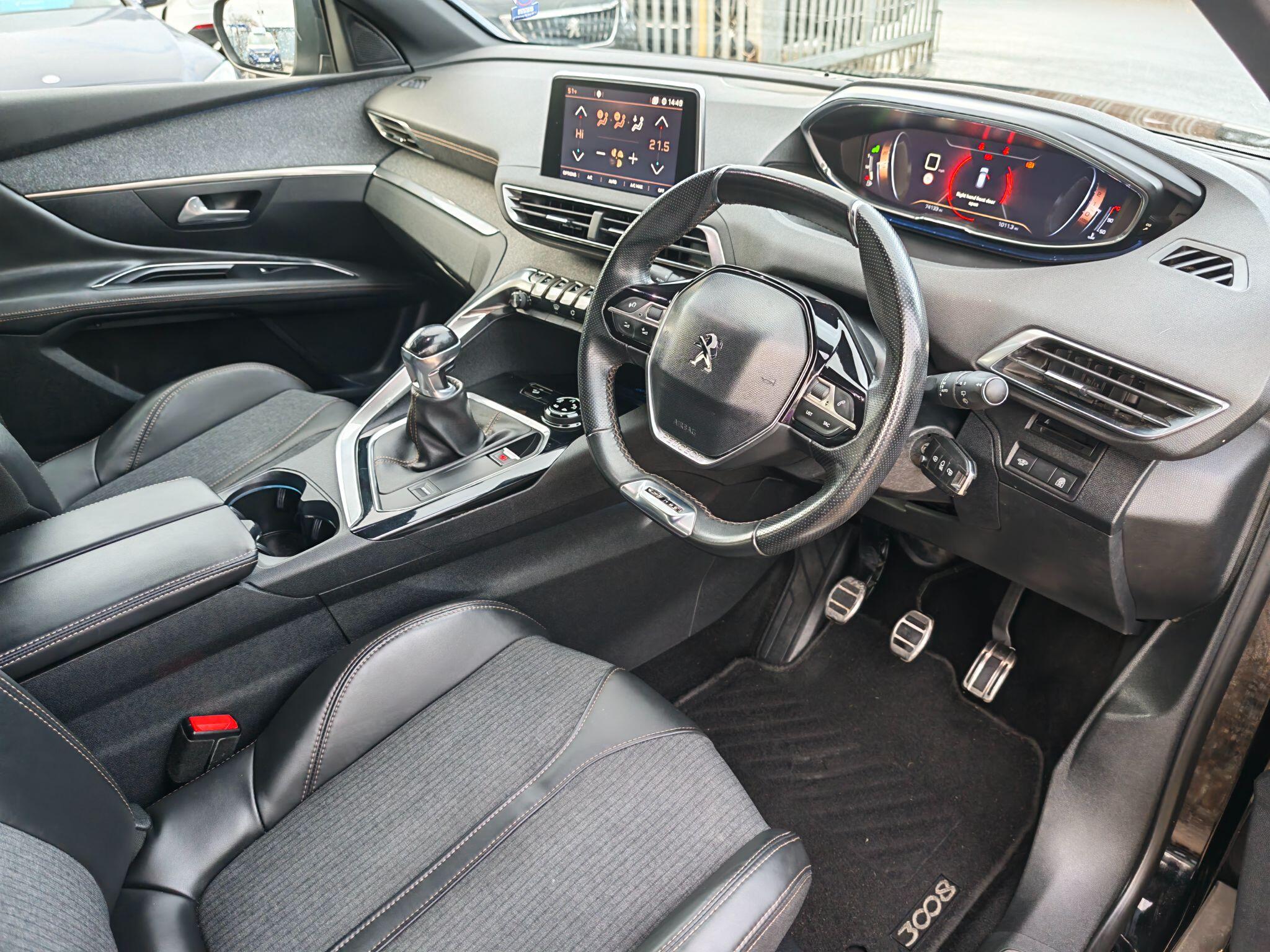 Peugeot 3008 view 10