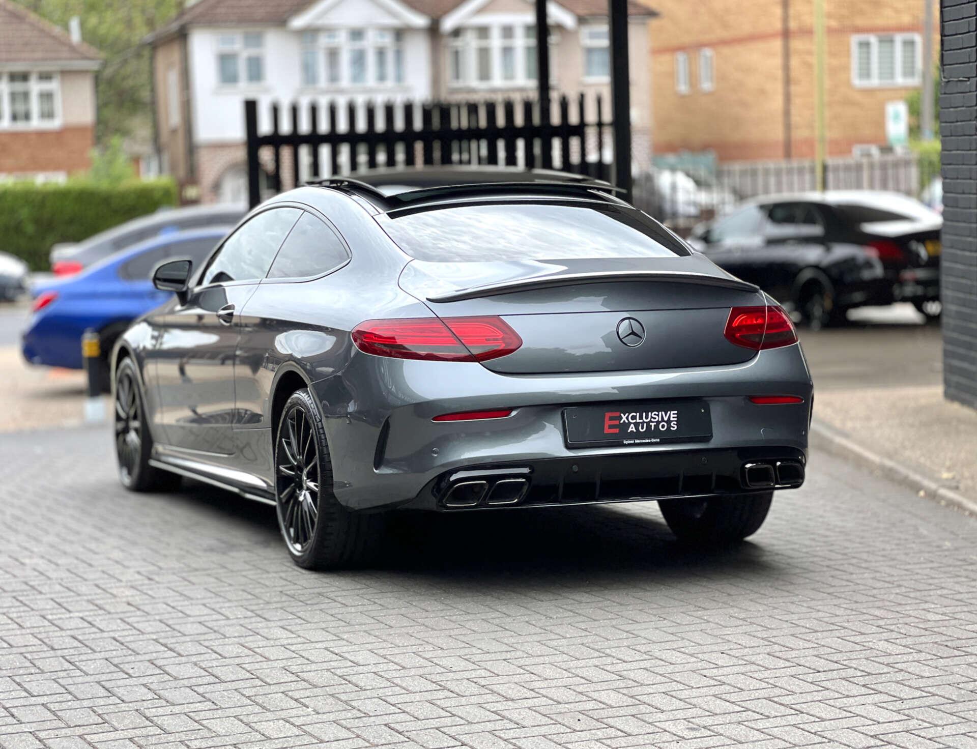 Mercedes-Benz C Class view 32