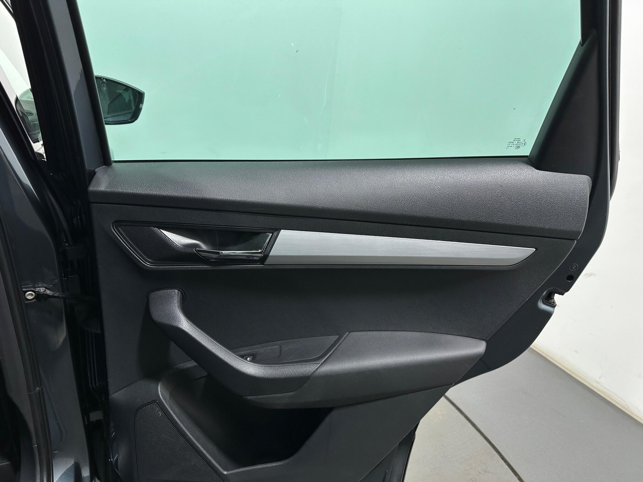 Skoda Karoq view 43
