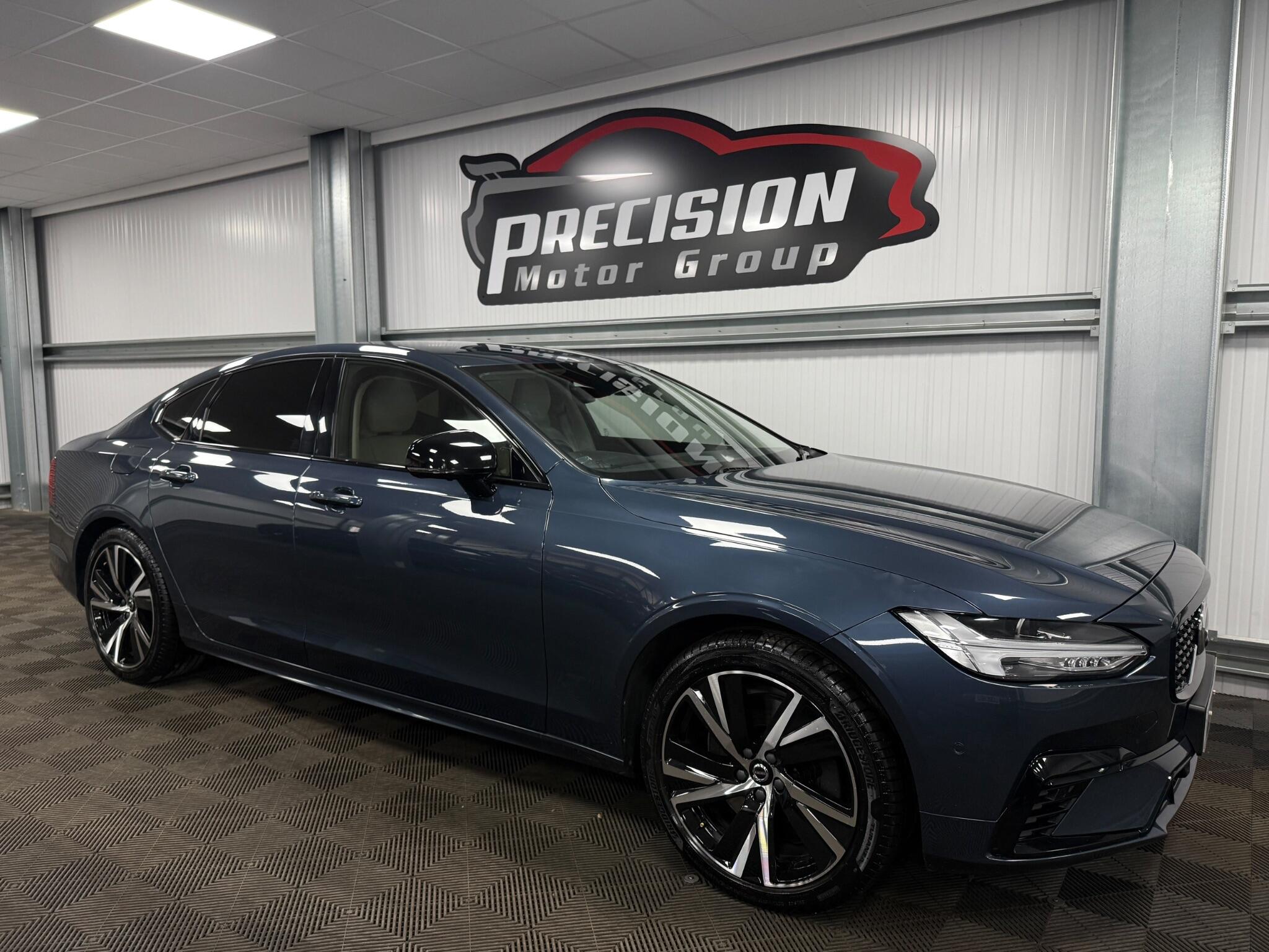 Volvo S90 view 2