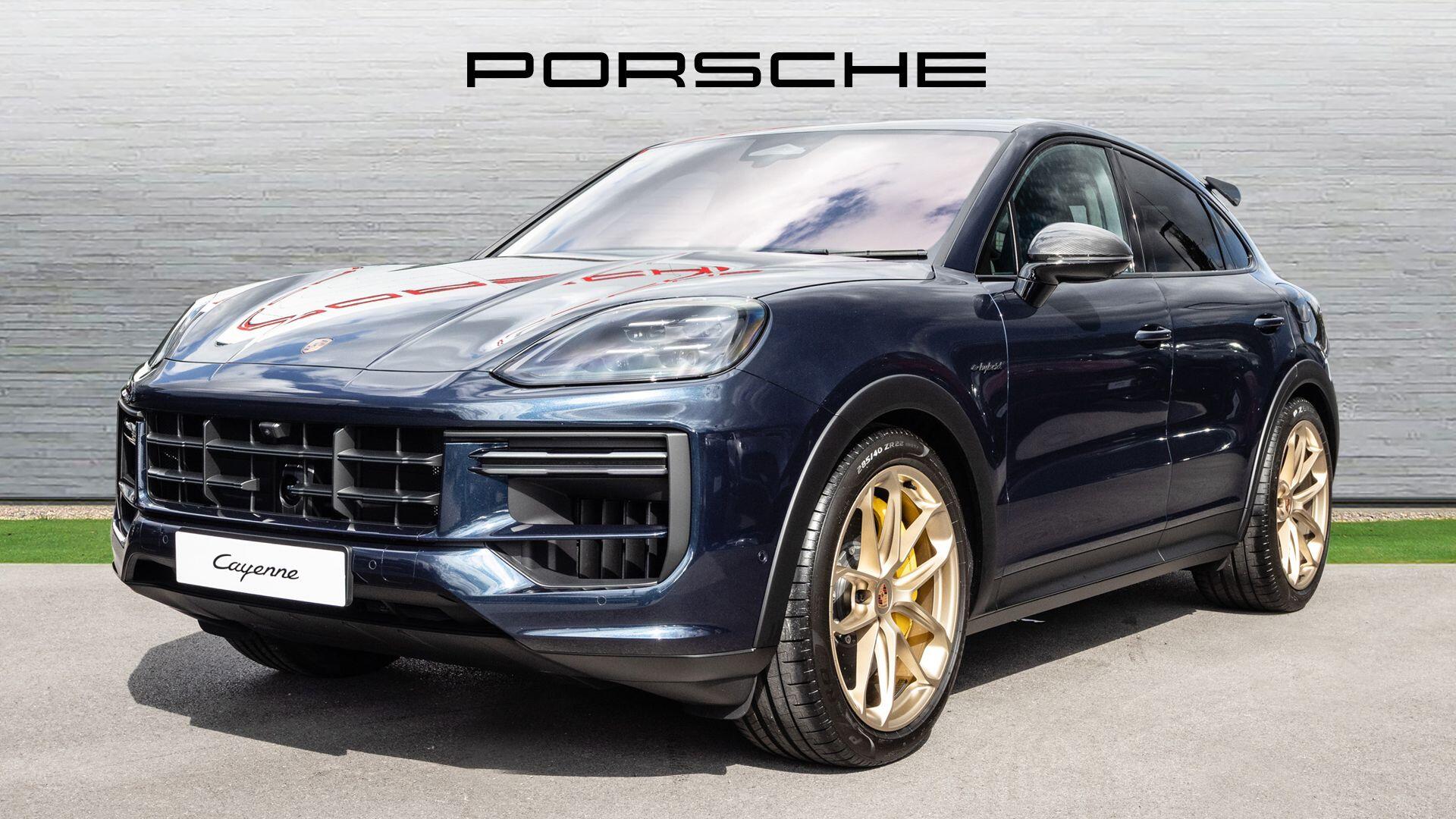 Porsche Cayenne view 3