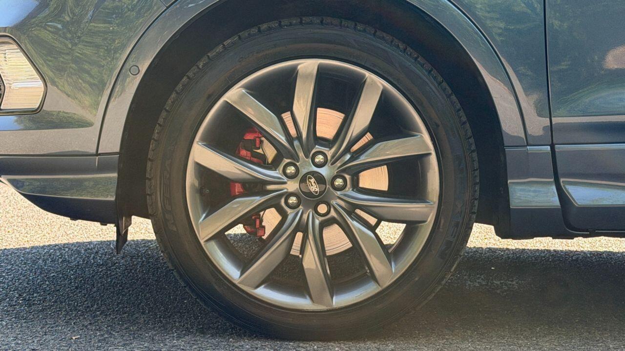 Ford Kuga view 43