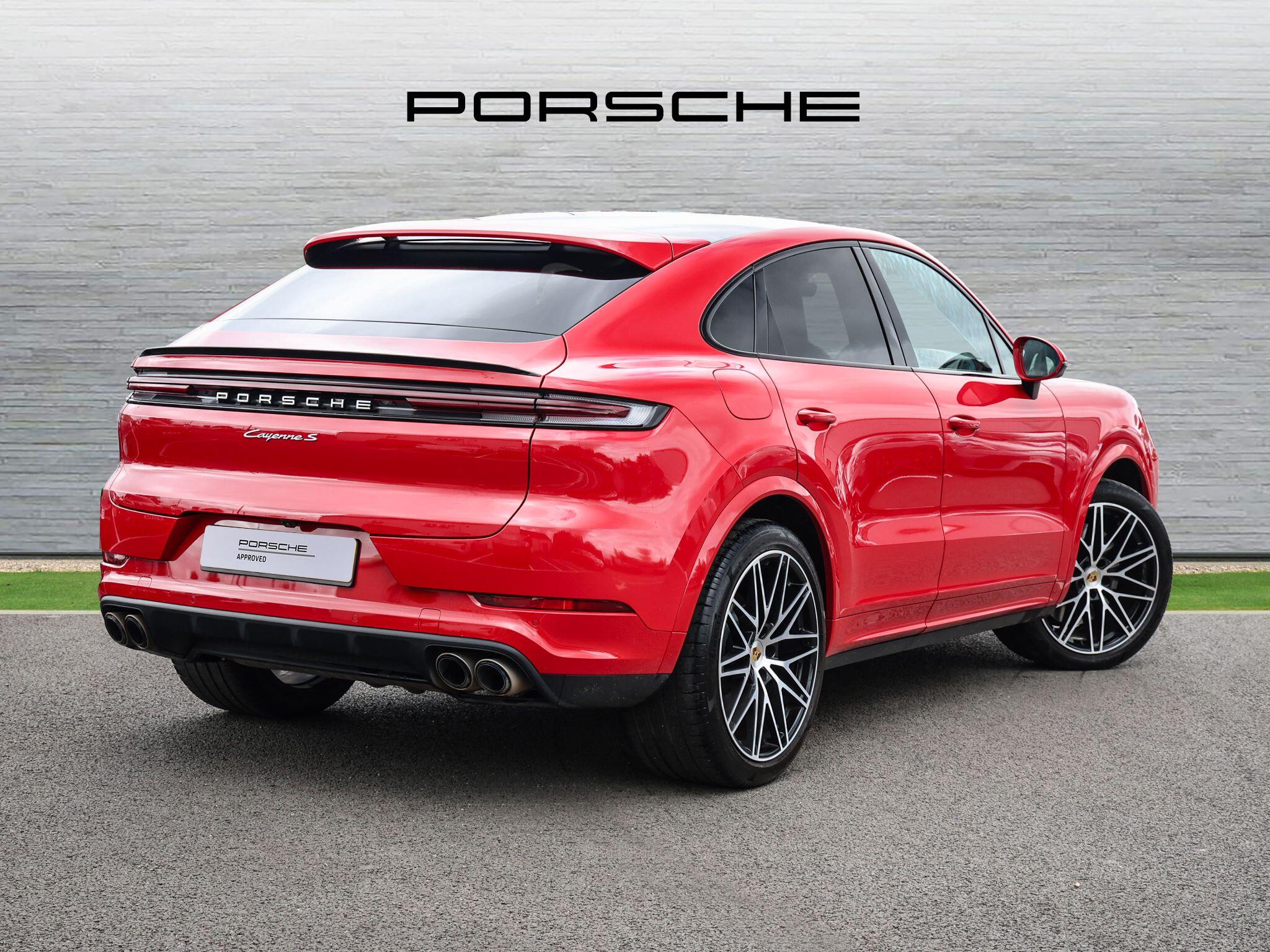 Porsche Cayenne view 33