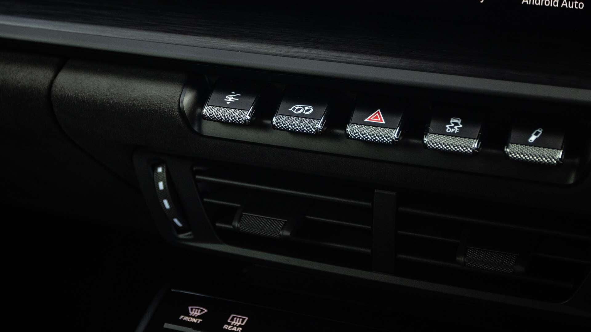 Porsche 911 view 30