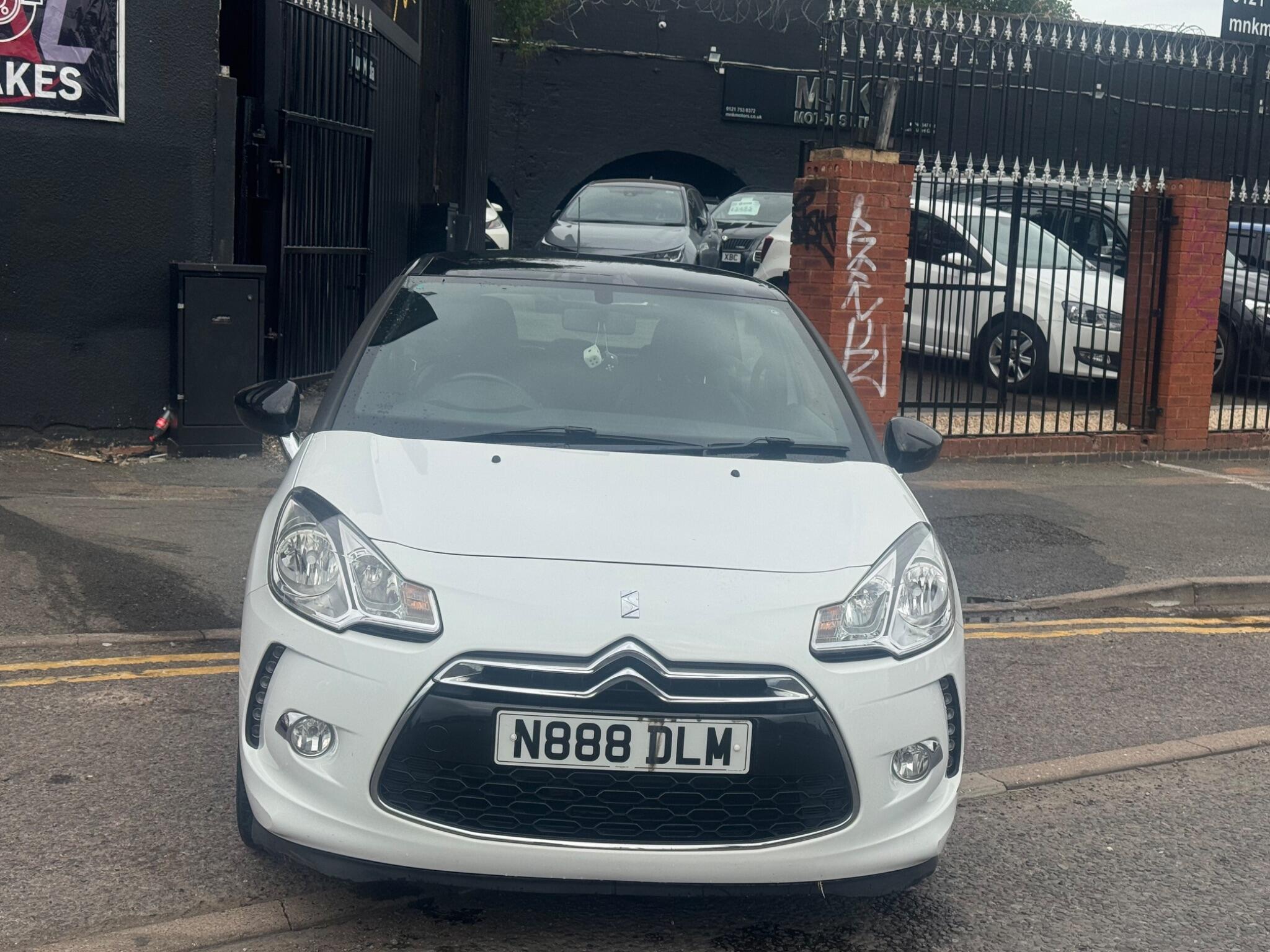 Citroen DS3 view 2