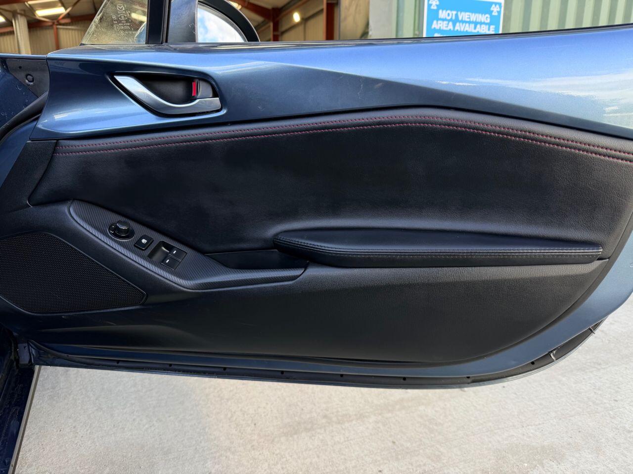 Mazda MX-5 view 14