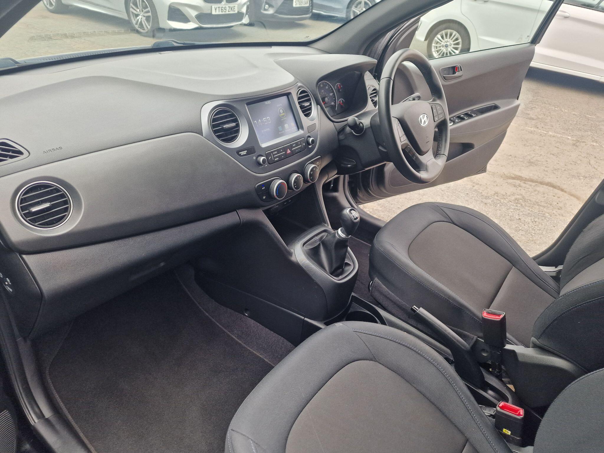 Hyundai I10 view 28