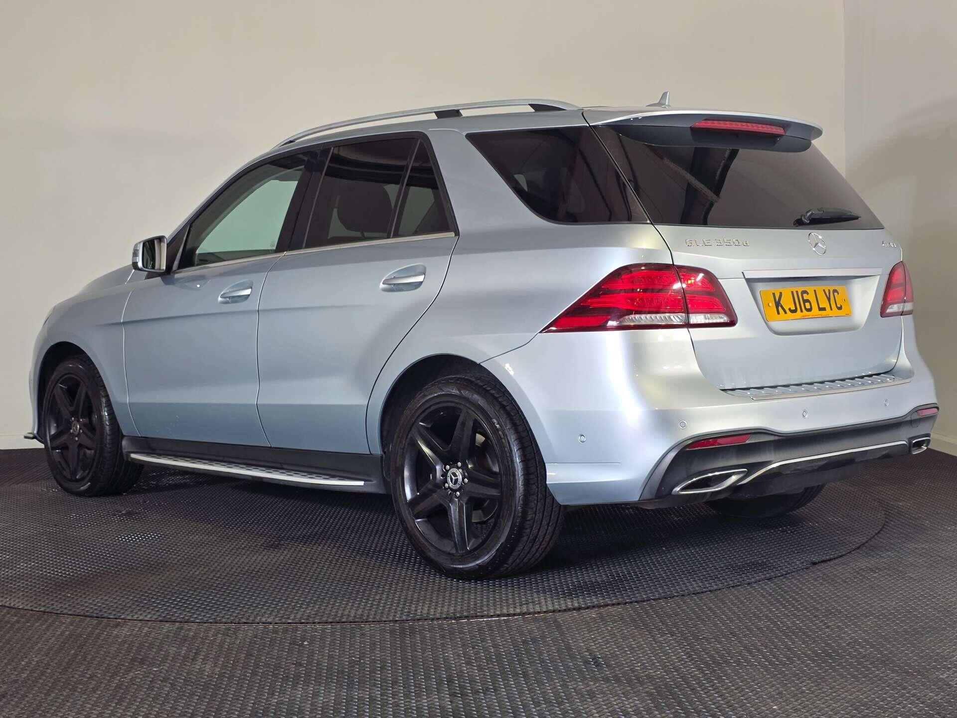 Mercedes-Benz Gle view 5