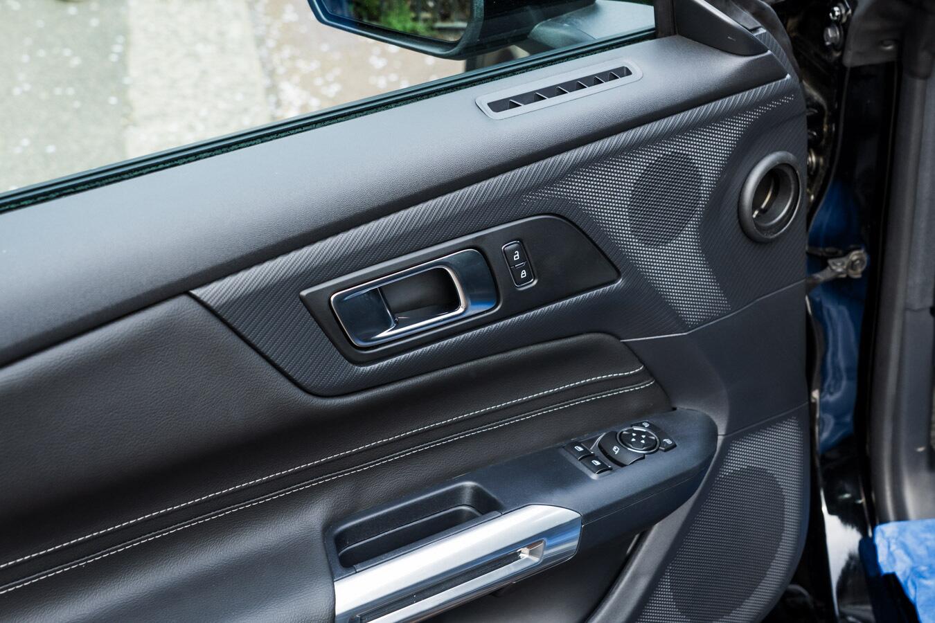 Ford Mustang view 37
