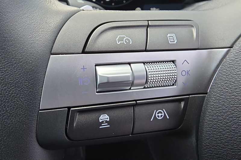 Hyundai Kona view 21