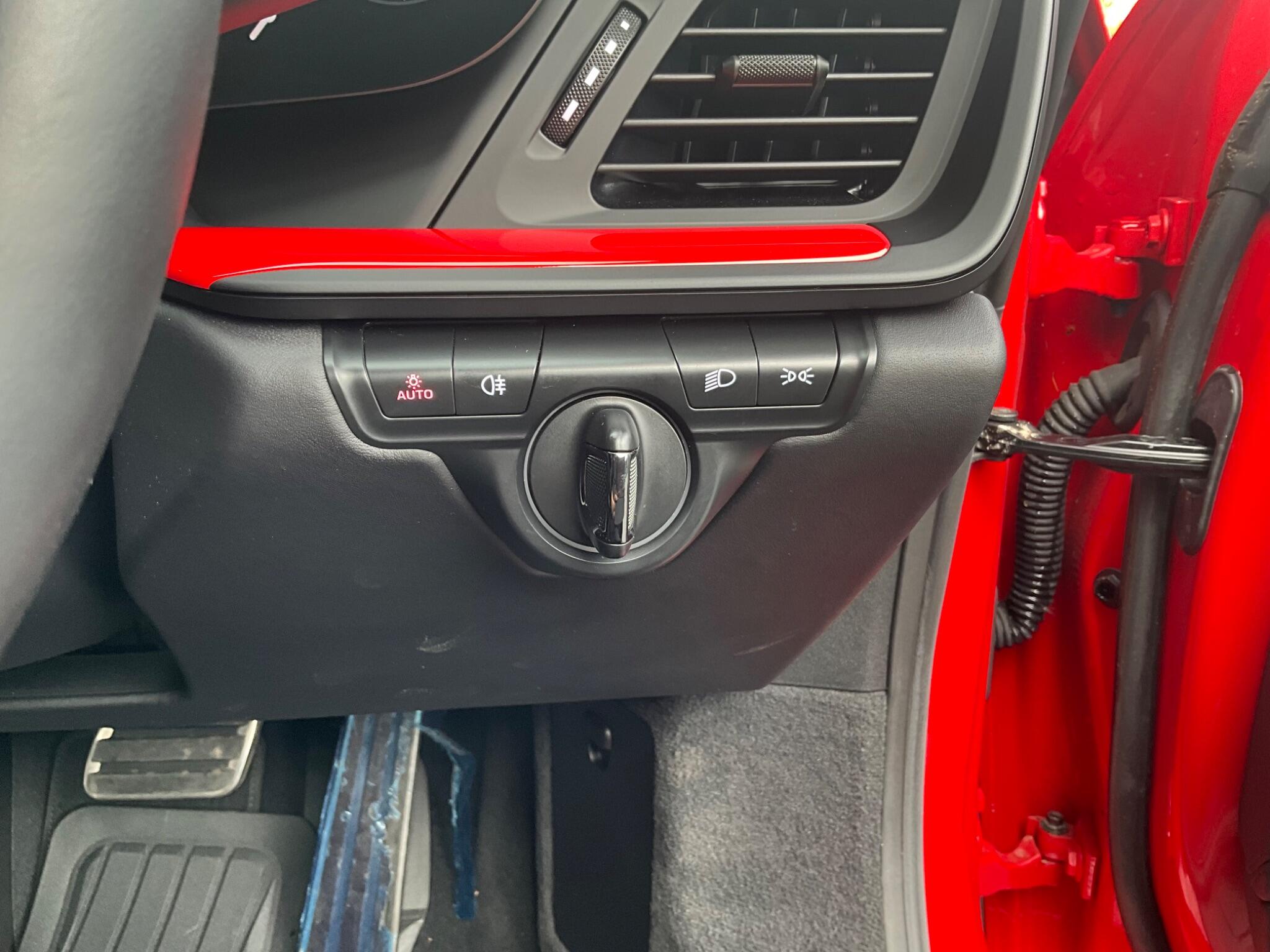 Porsche 911 view 49