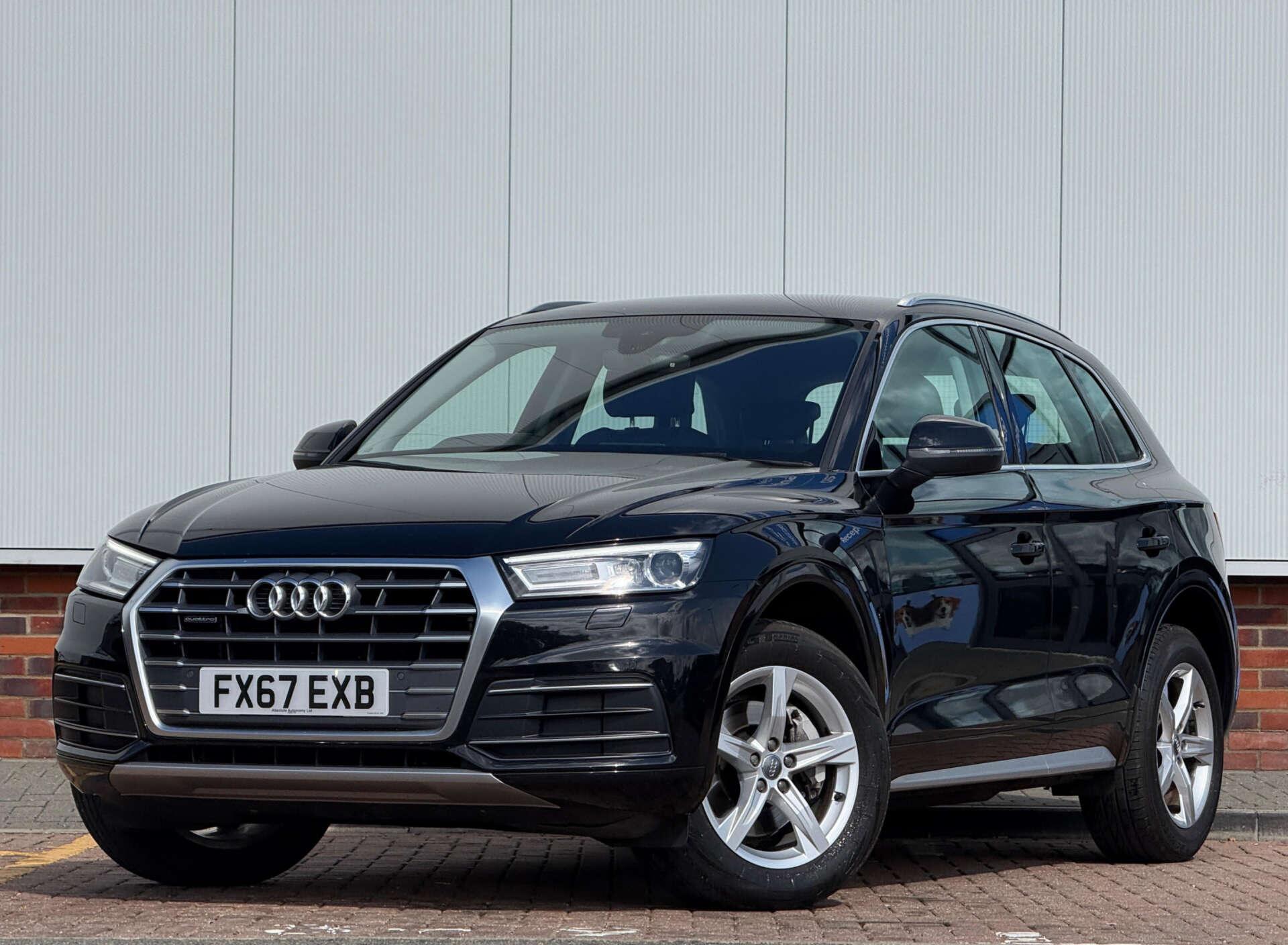 Audi Q5 view 3