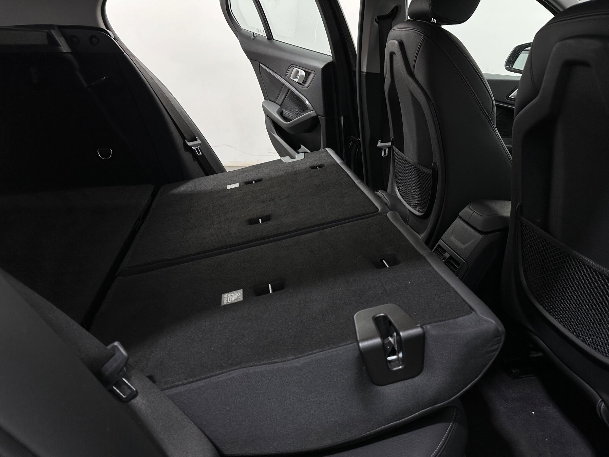 BMW 1 Series view 47