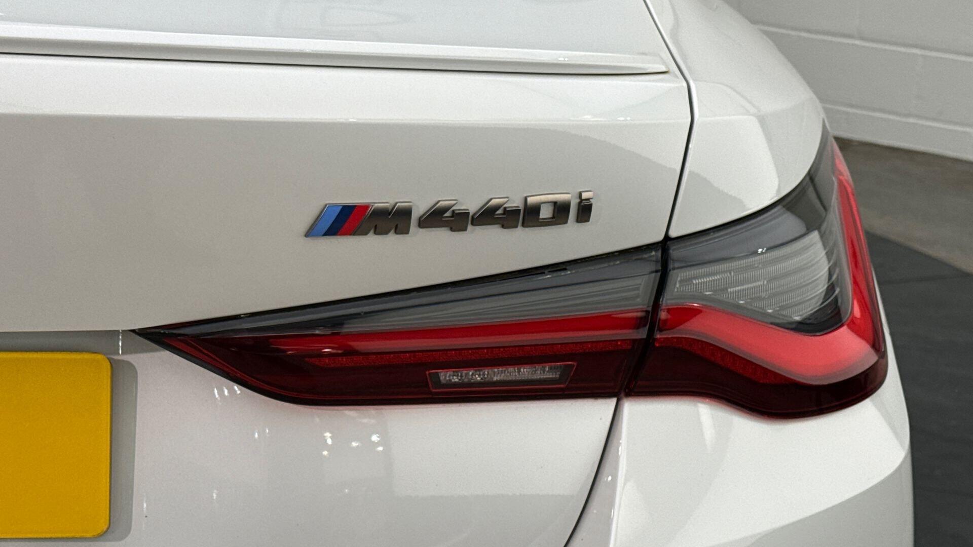 BMW 4 Series view 22