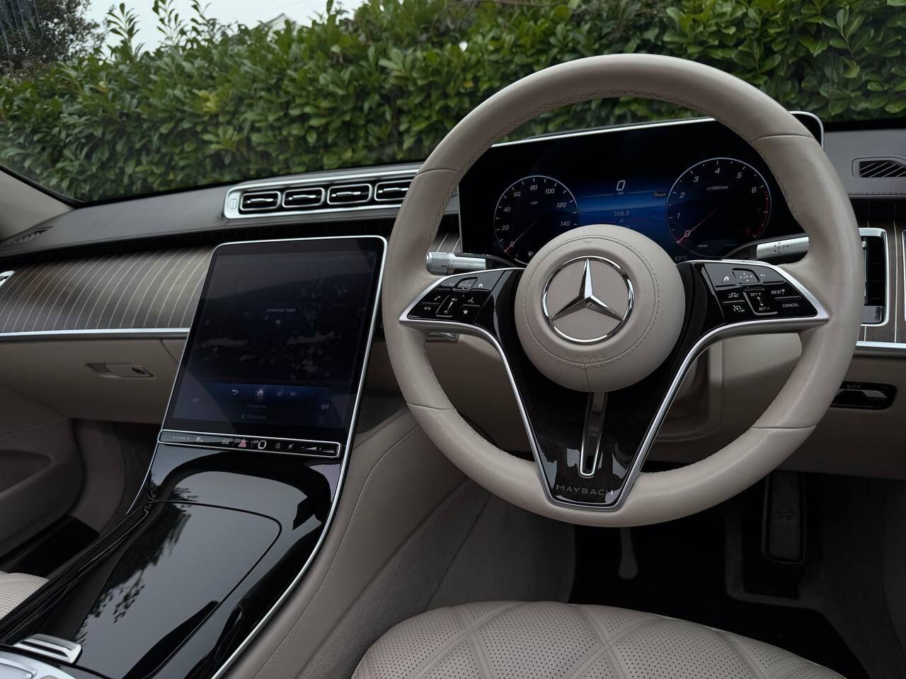 Mercedes-Benz S-Class view 21