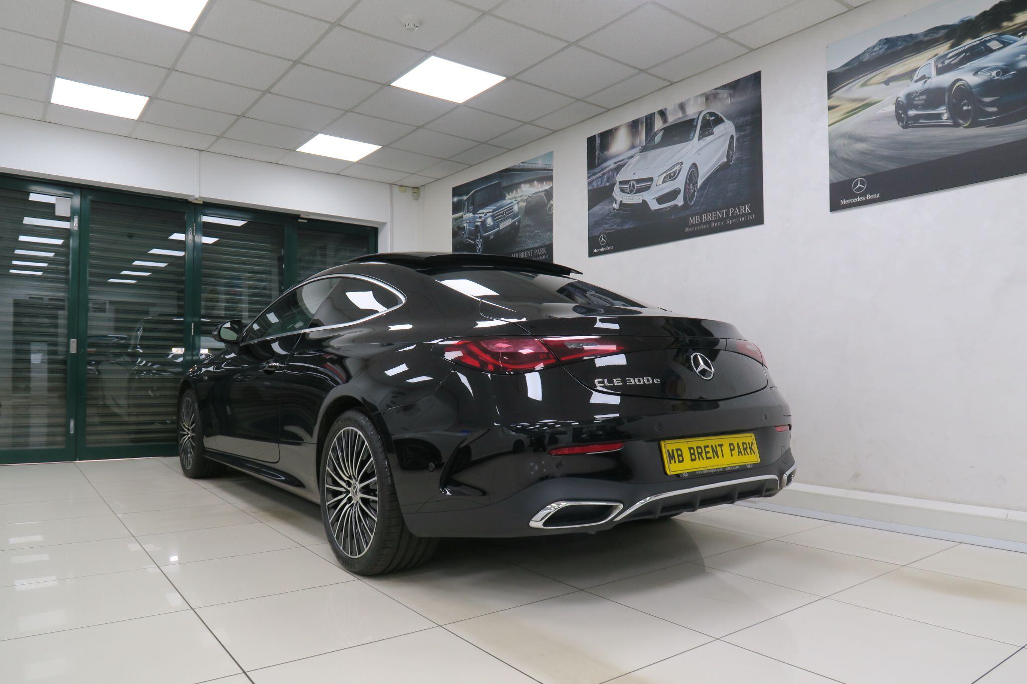 Mercedes-Benz Cle view 5