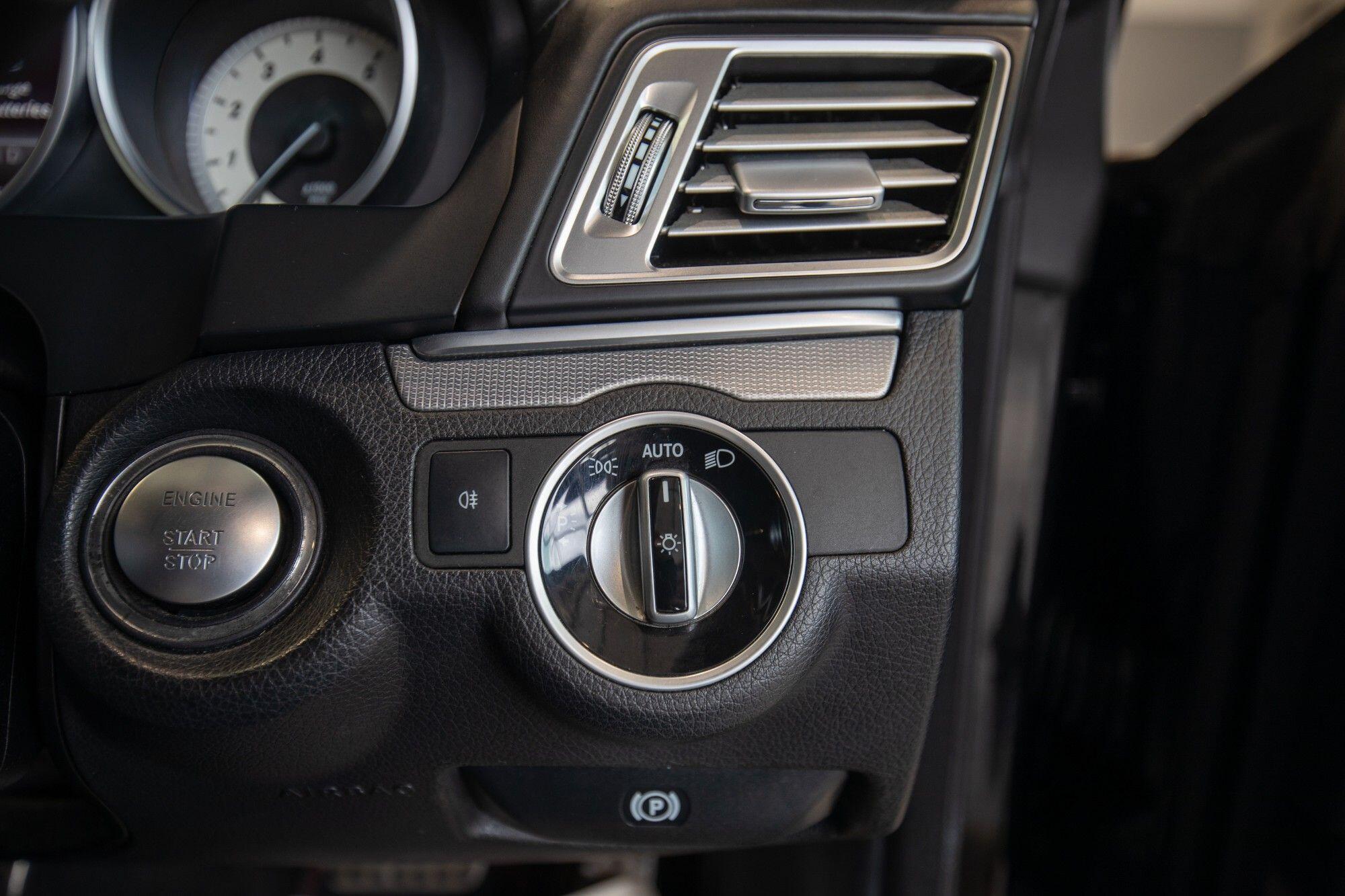 Mercedes-Benz E-Class view 13