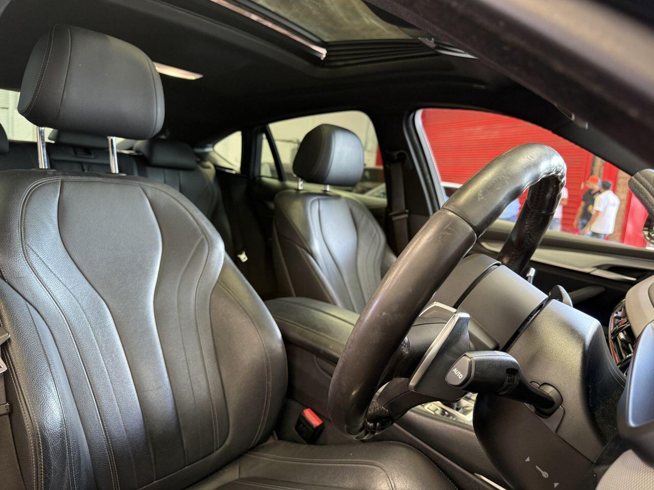 BMW X6 view 29