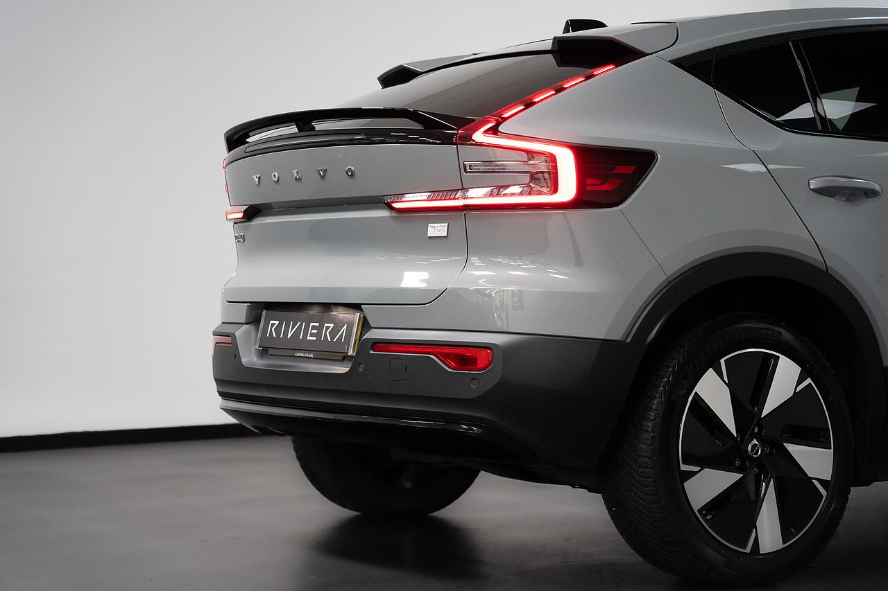 Volvo C40 view 40
