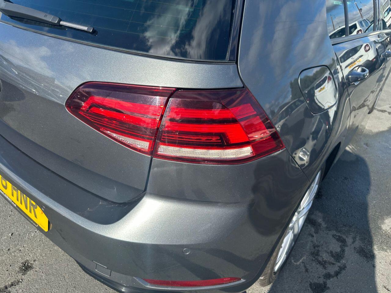 Volkswagen Golf view 19
