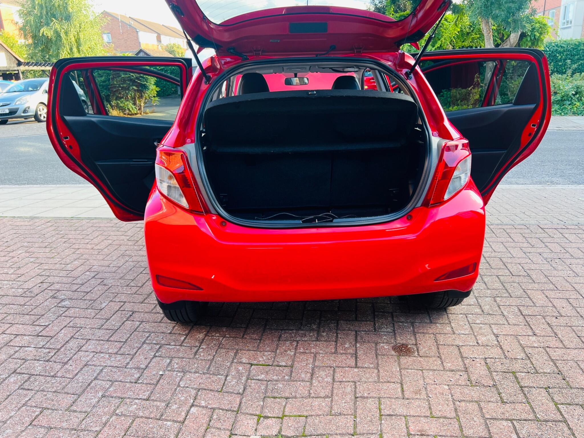 Toyota Yaris view 43