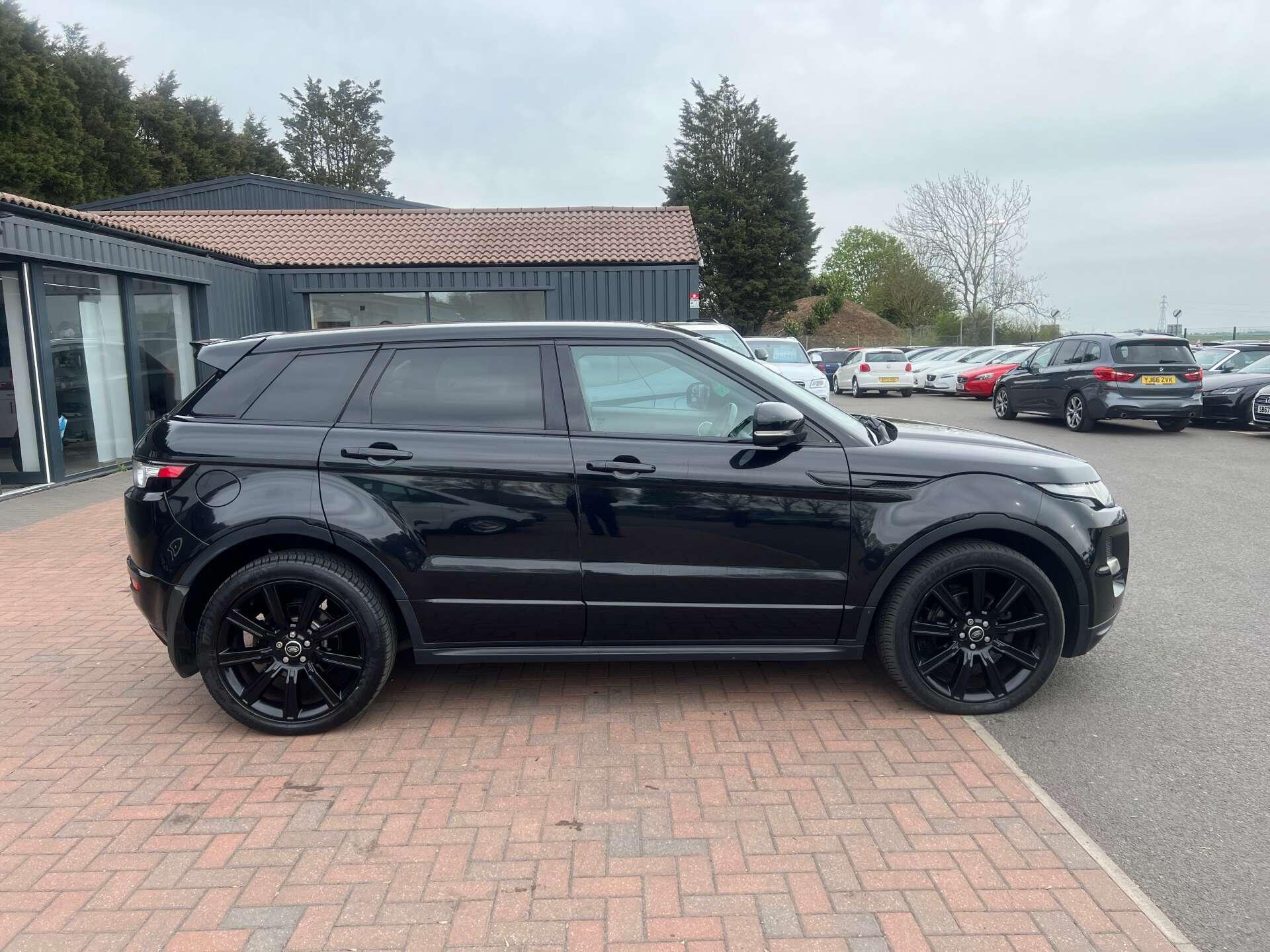 Land Rover Range Rover Evoque view 8