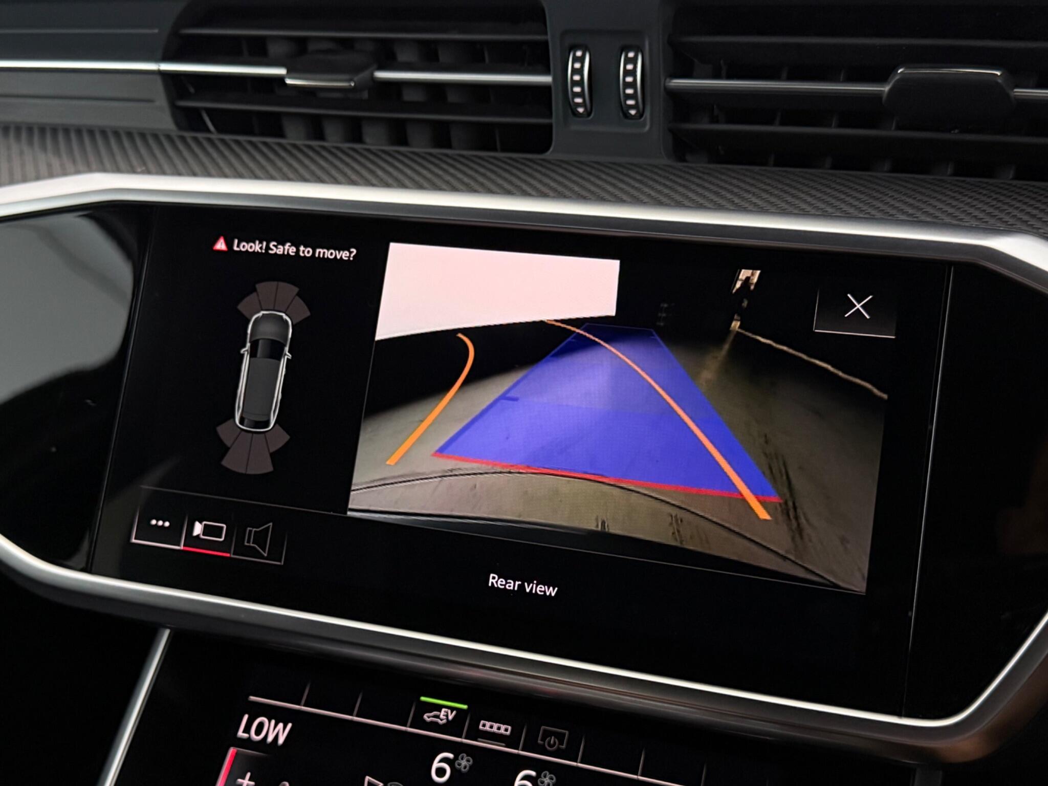 Audi A6 view 28