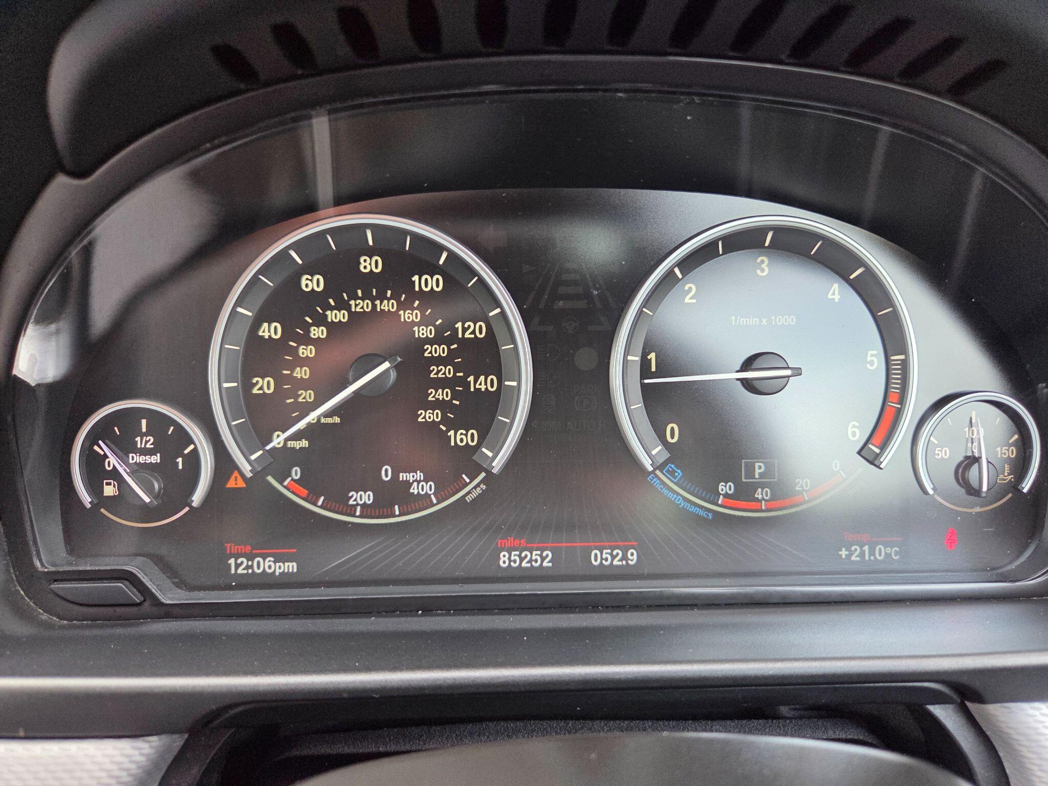 BMW 5 Series view 21