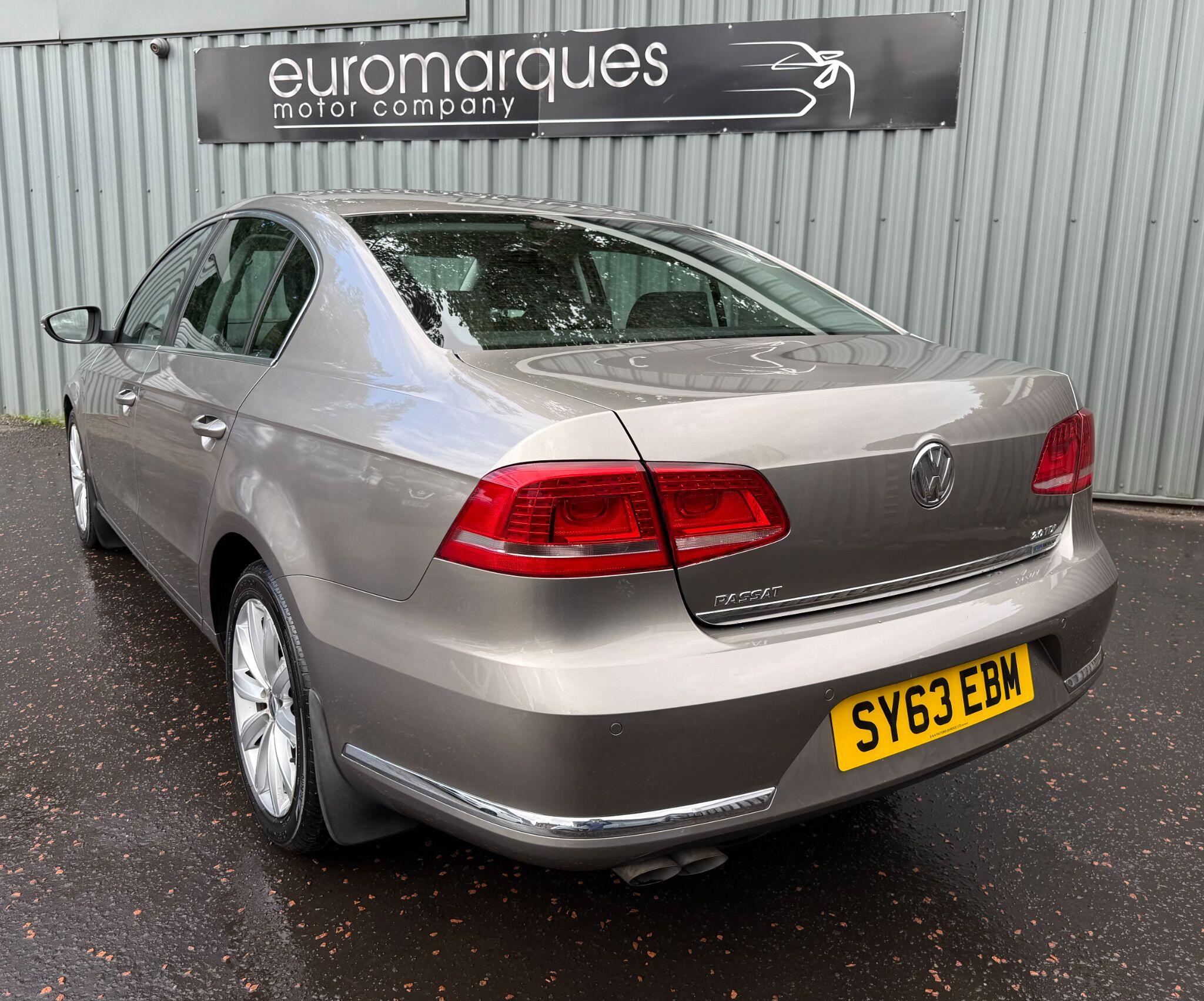 Volkswagen Passat view 6