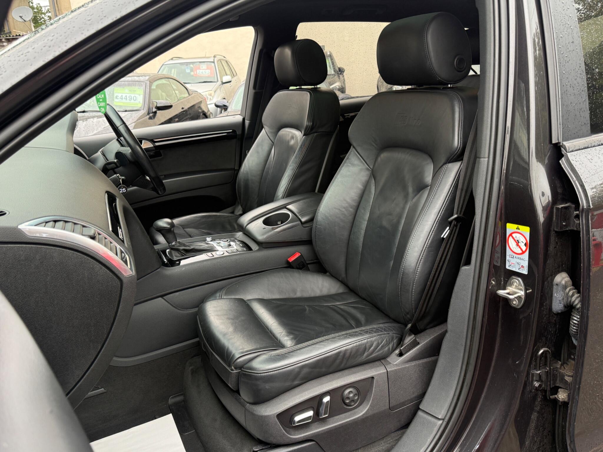Audi Q7 - Image 56