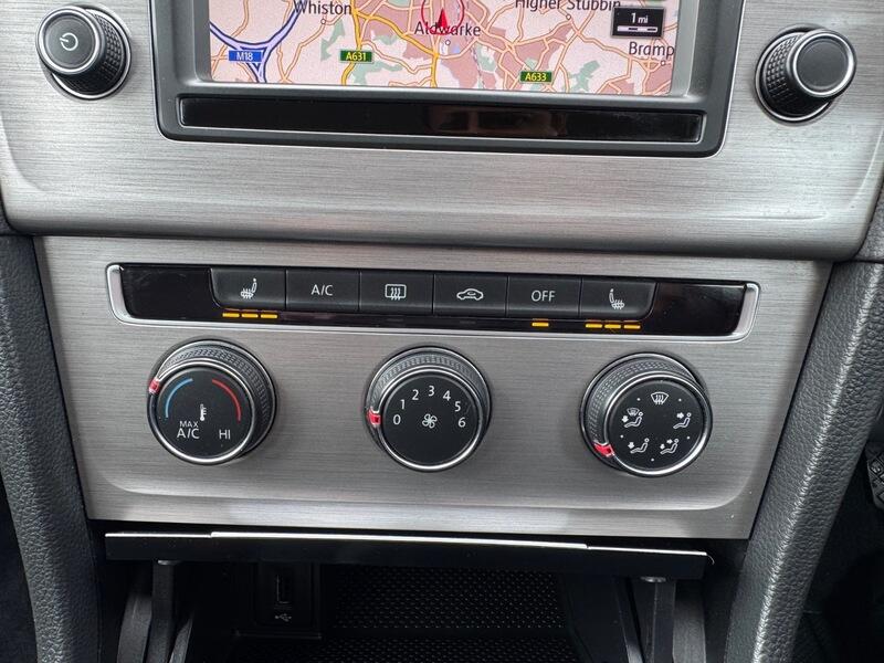 Volkswagen Golf view 30