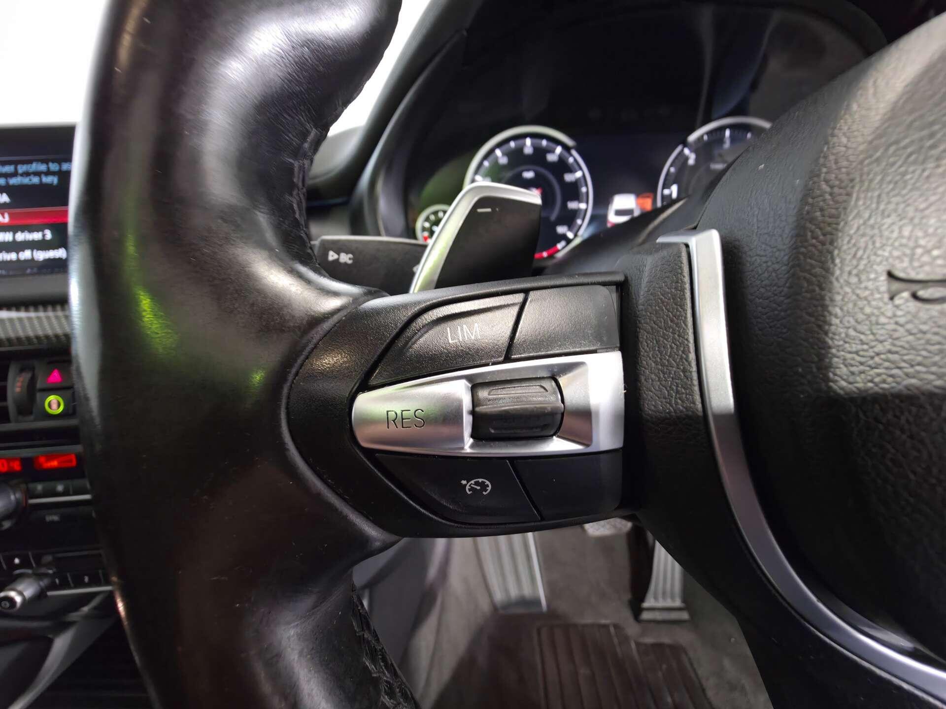 BMW X6 view 34