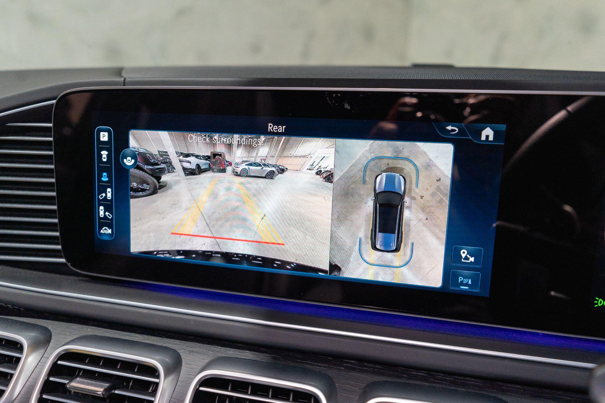 Mercedes-Benz GLS view 28