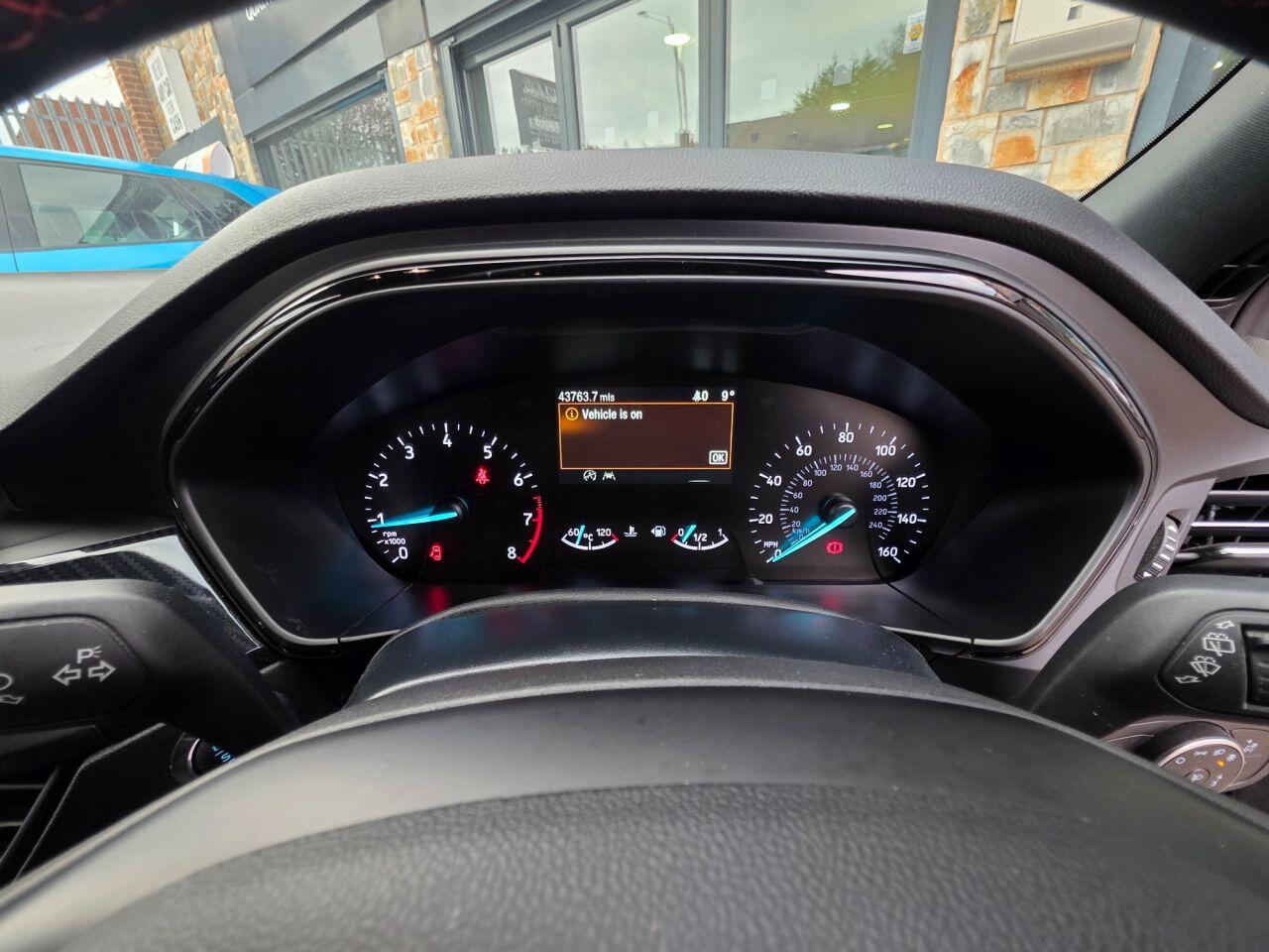 Ford Focus view 32