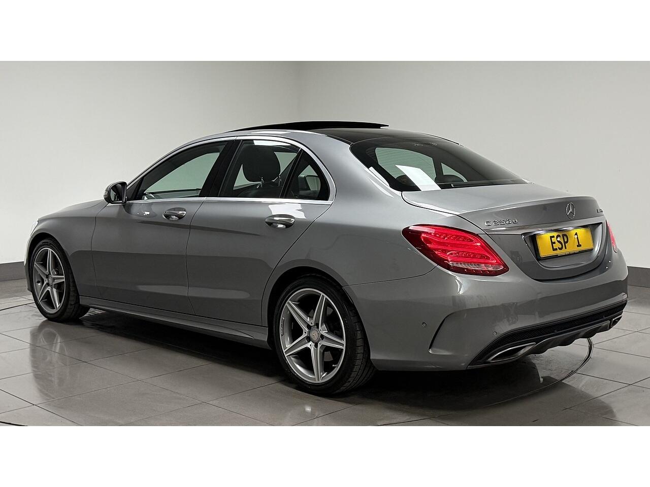 Mercedes-Benz C-Class view 6