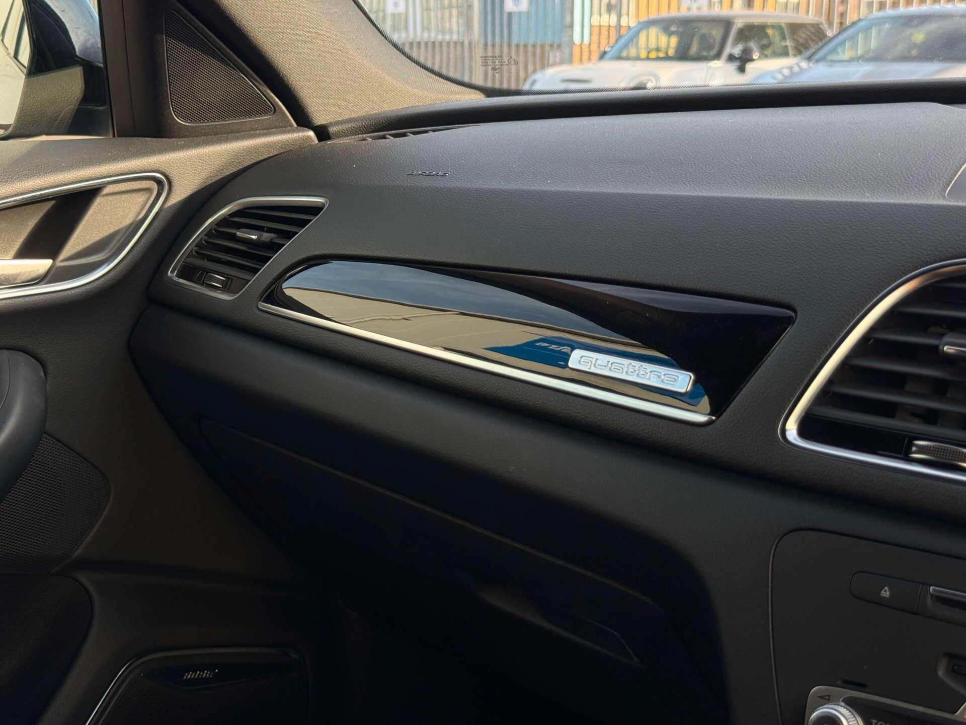Audi Q3 view 62