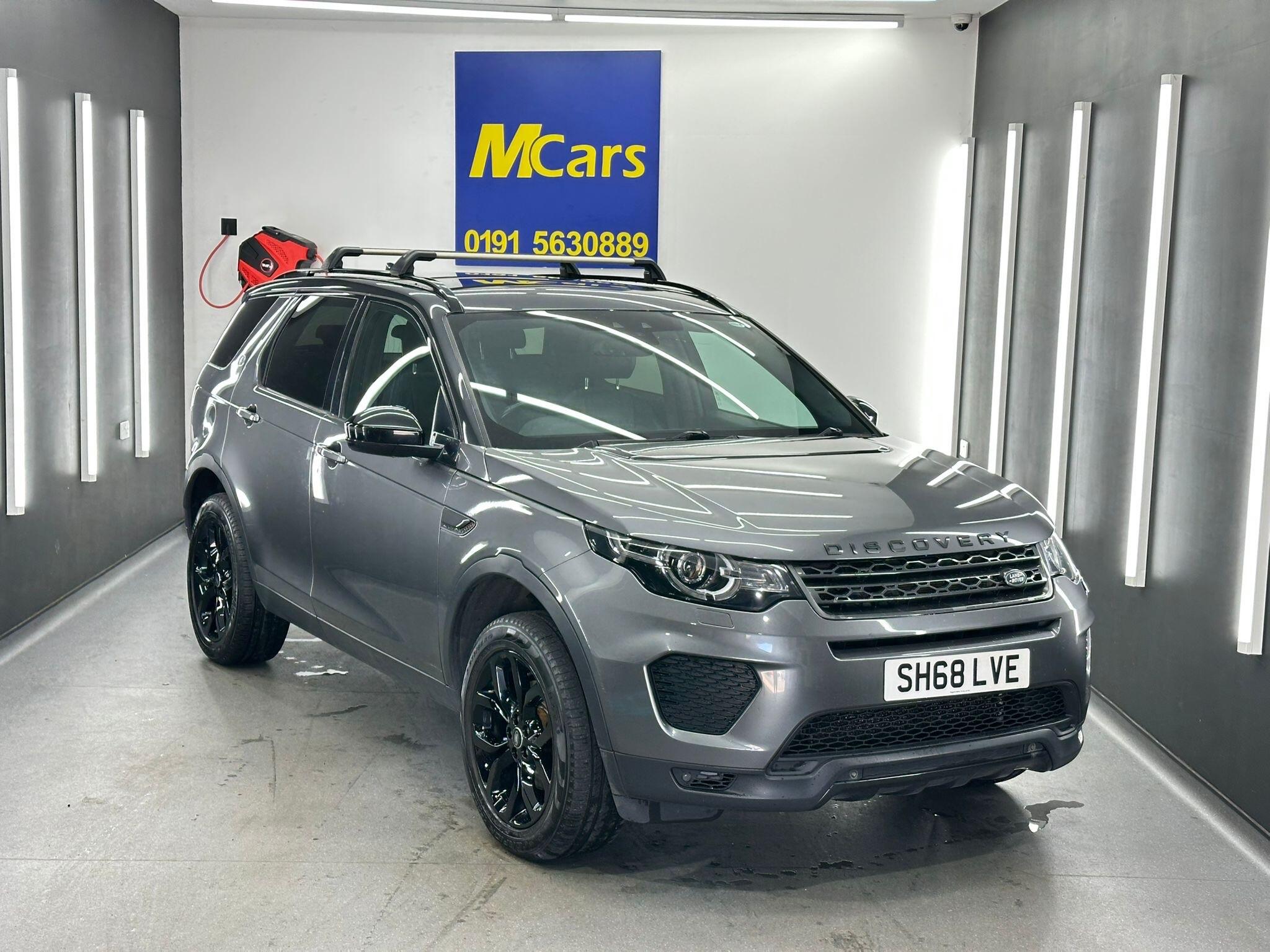Land Rover Discovery Sport view 3