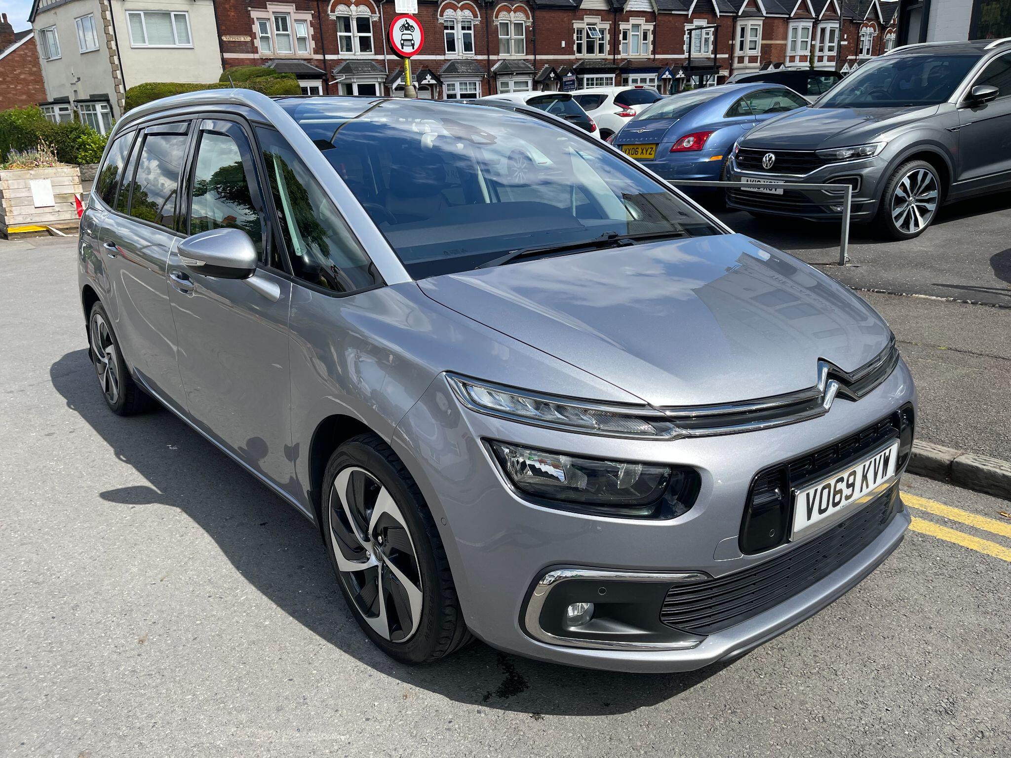 Citroen Grand C4 Spacetourer view 5