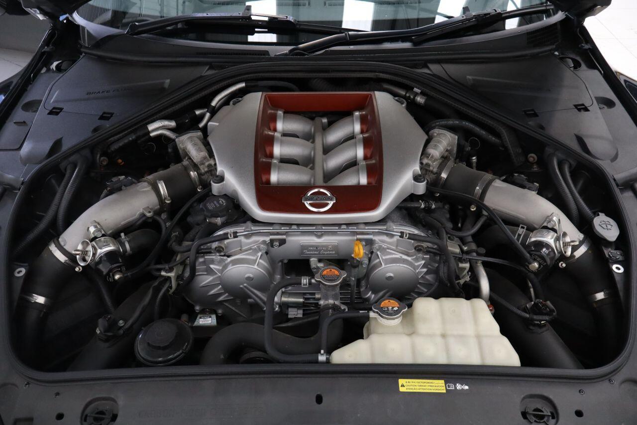 Nissan GT-R view 24