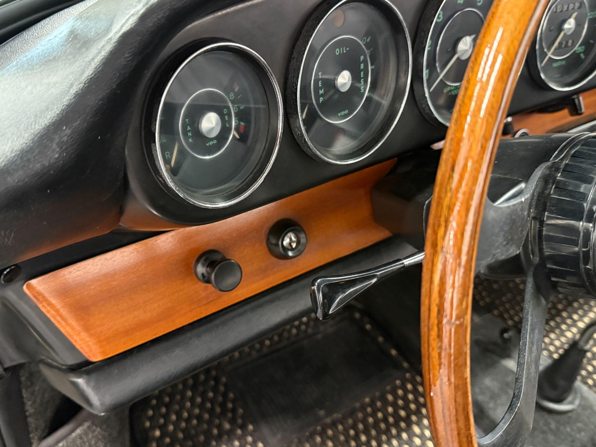 Porsche 911 view 54