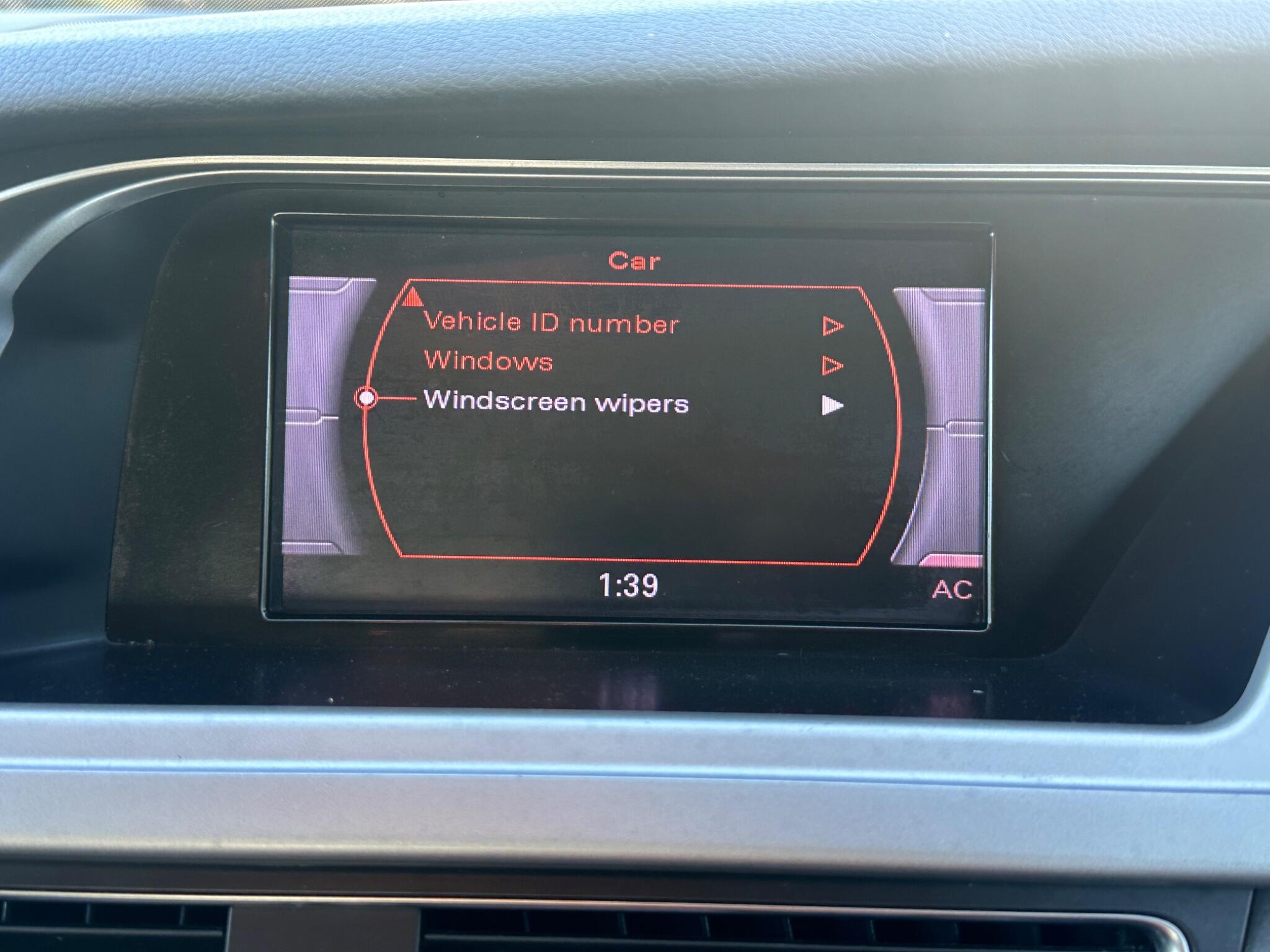 Audi A4 Avant view 33