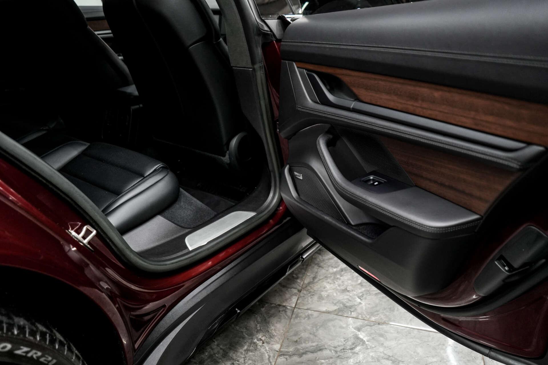 Porsche Taycan view 24