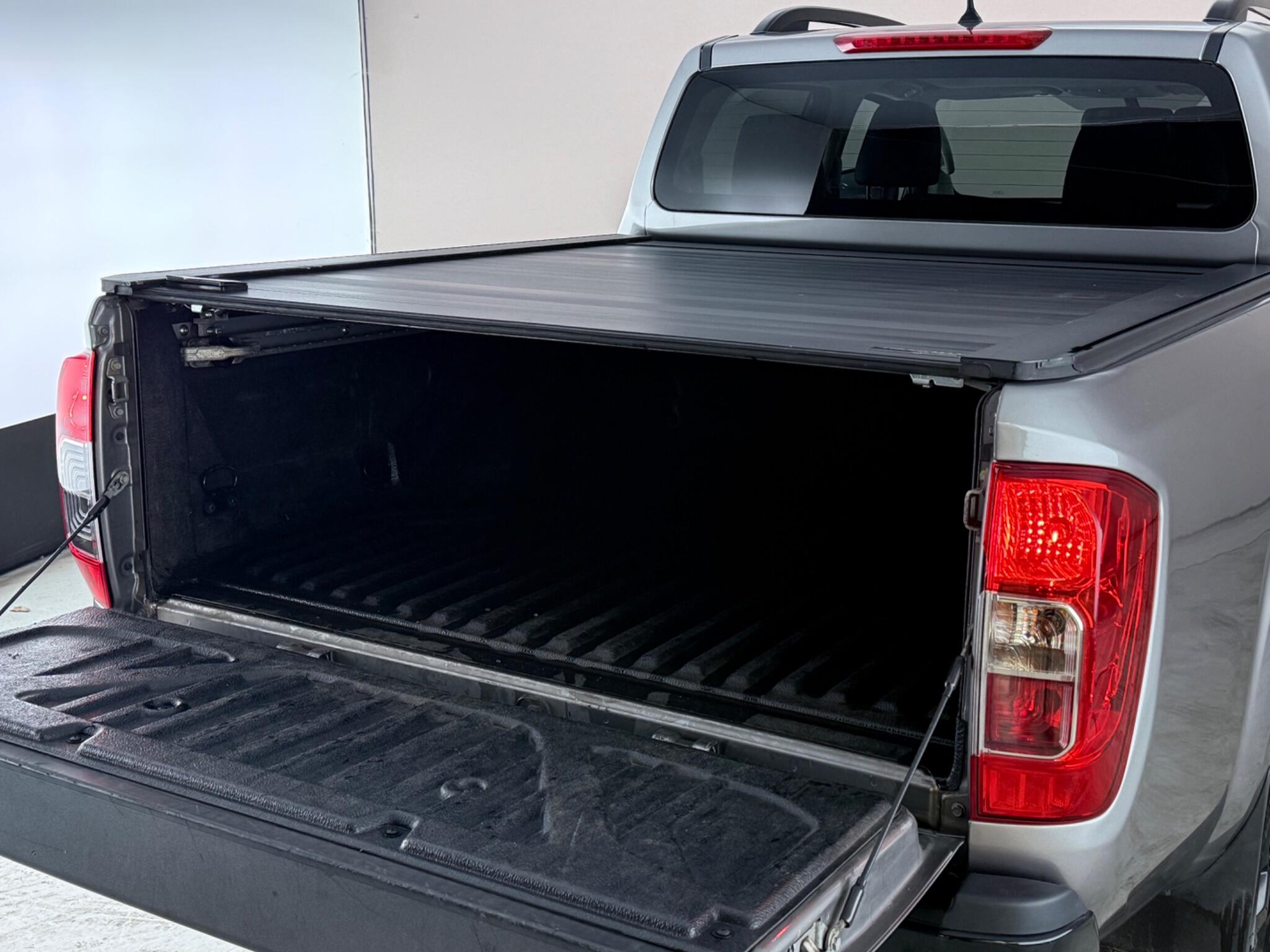 Nissan Navara view 10