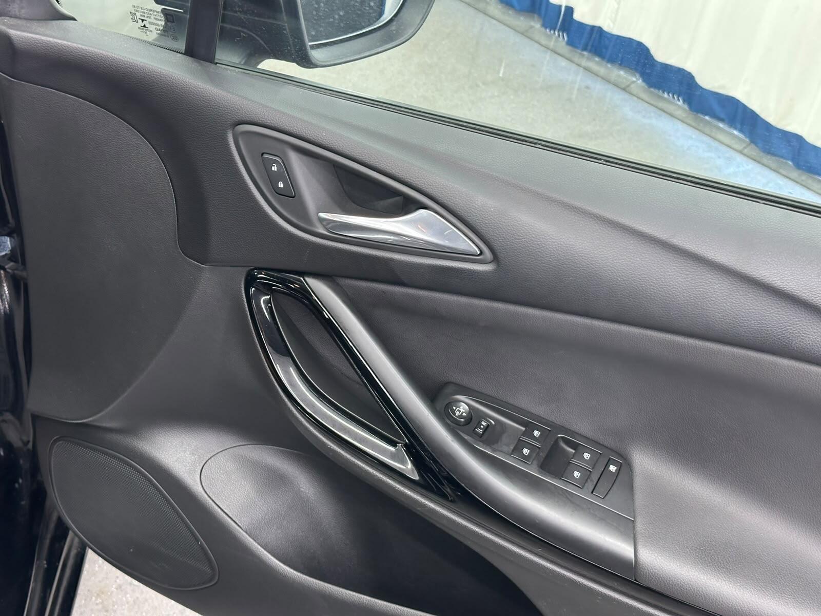 Vauxhall Astra view 40